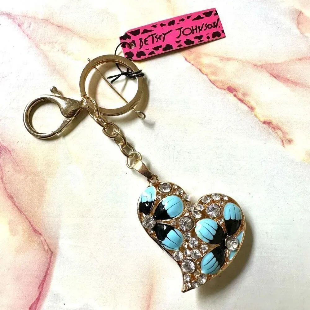 Betsey Johnson flower rhinestoneโheart keychain